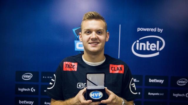 5个月扭转 5个月扭转