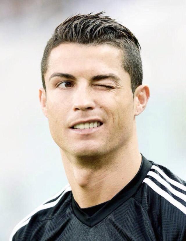 放大字母哥 放大字母哥